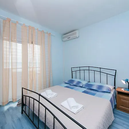 Apartmani Brela *