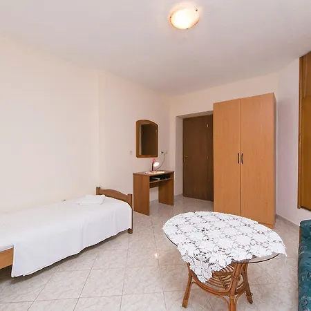 Apartmani Brela